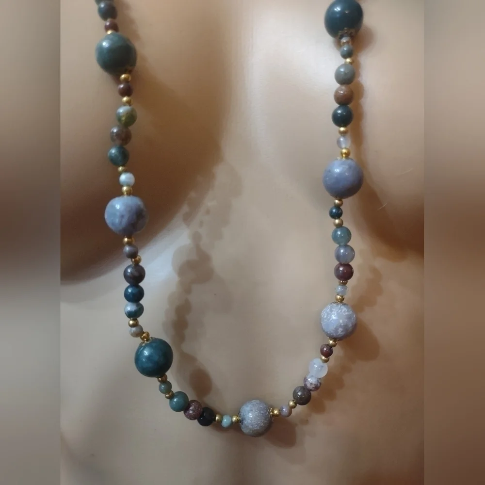 Women's multi colored stone estate necklace - Picture 3 of 4